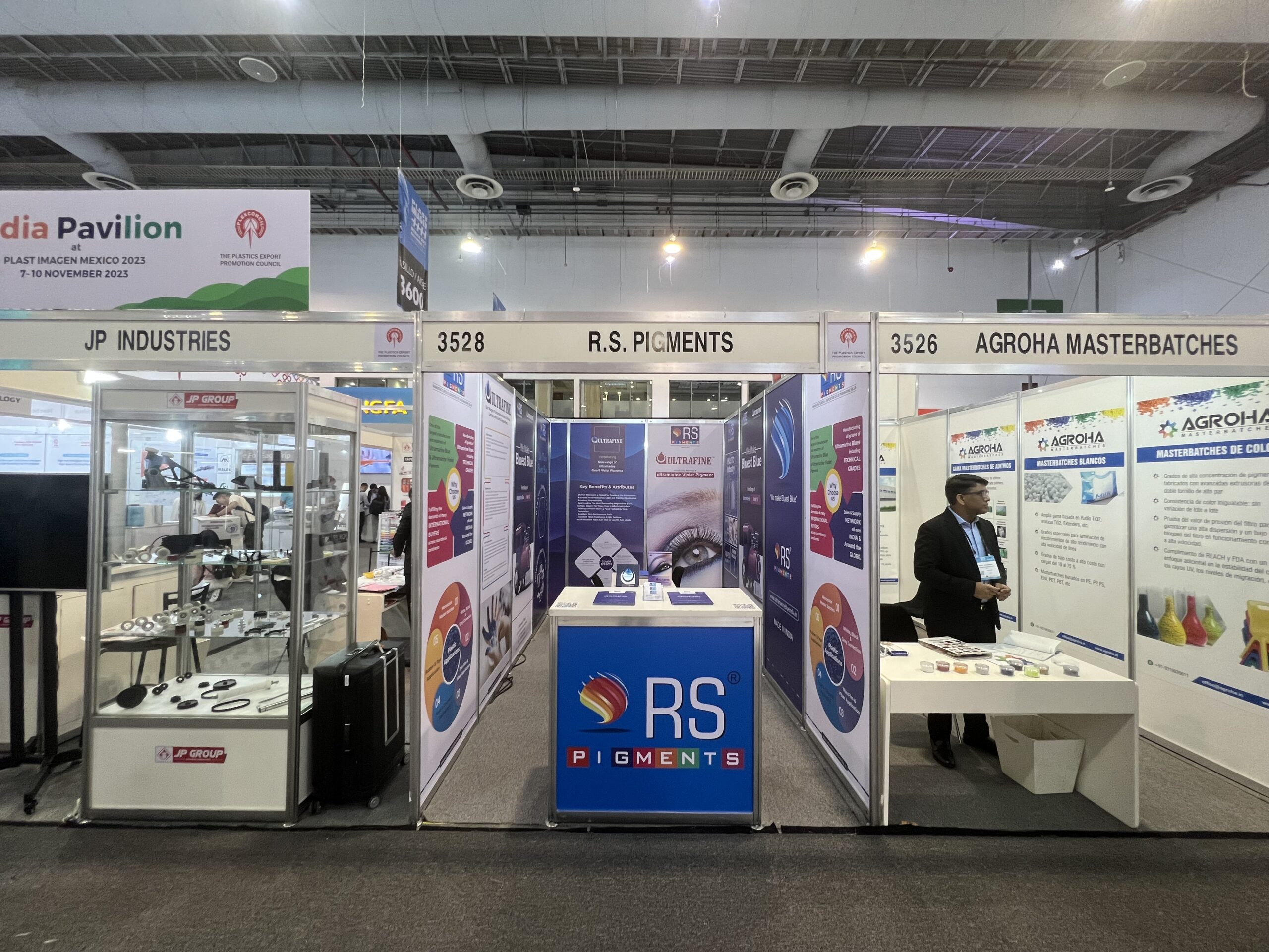 RS Pigments at Plastimagen Mexico plastics exhibition